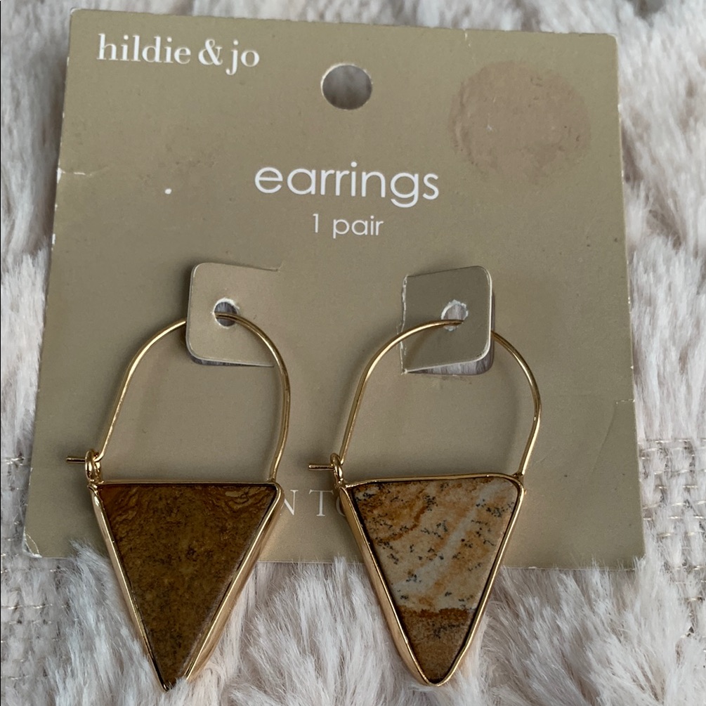Hildie Jo Gold And Brown Triangle Earrings Nwt 9$